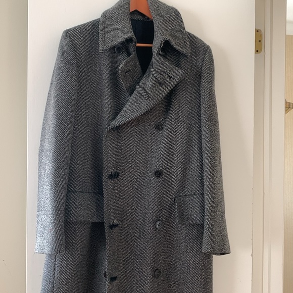 Burberry men’s long coat - Picture 3 of 8